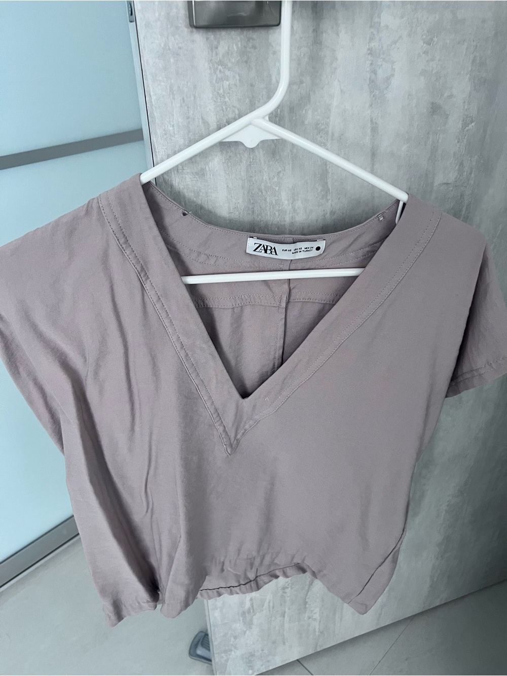 ZARA Mauve Crop V-Neck Top